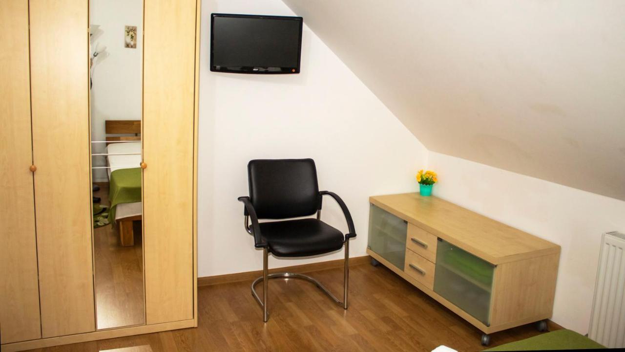 Mary Apartment Сібіу Екстер'єр фото